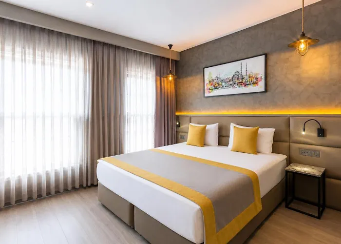 Seraglio Hotel & Suites